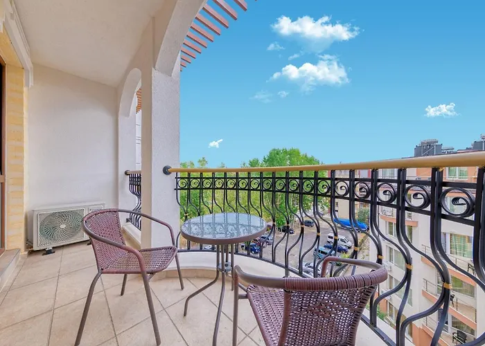 Апартхотел Harmony Grand