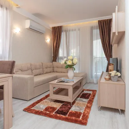 Harmony Grand Aparthotel 4*
