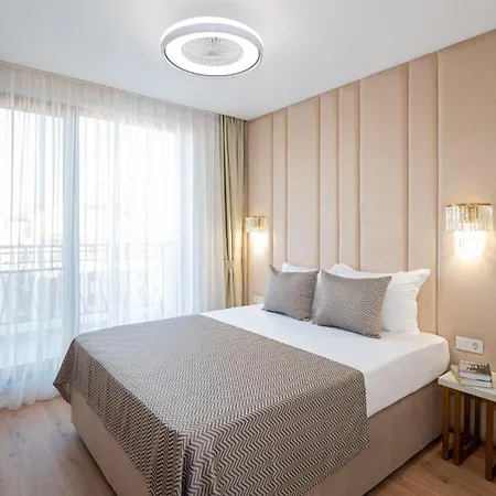Harmony Grand Lägenhetshotell 2*